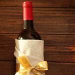 Les meilleurs cadeaux pour les amateurs de vin : élégance en bouteille